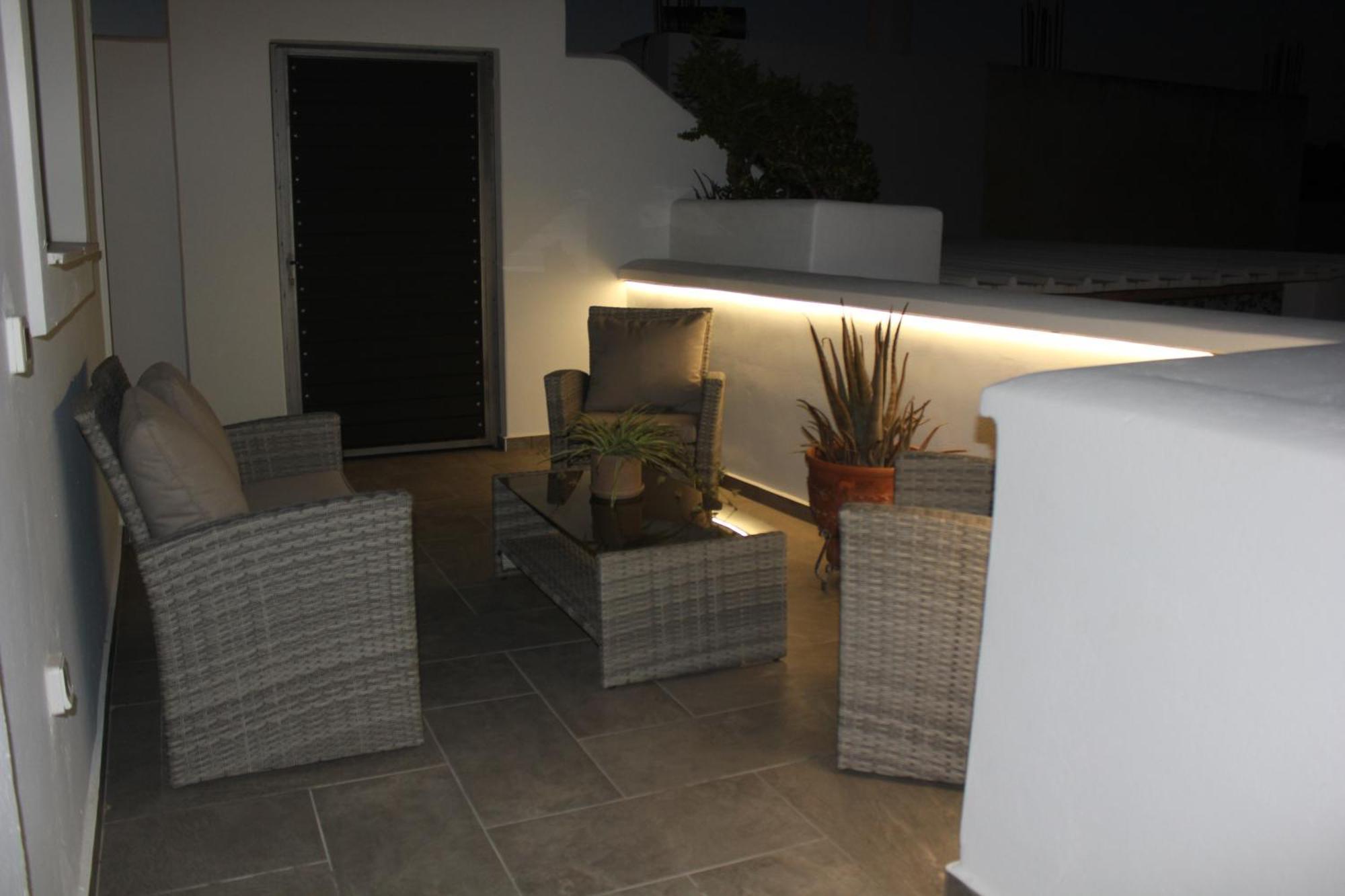 The Rock Luxury Homes Mesaria Buitenkant foto