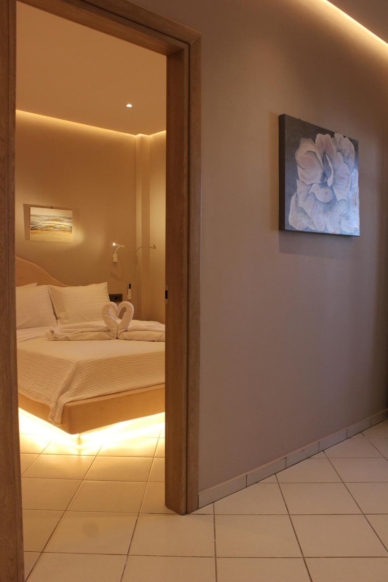 The Rock Luxury Homes Mesaria Buitenkant foto