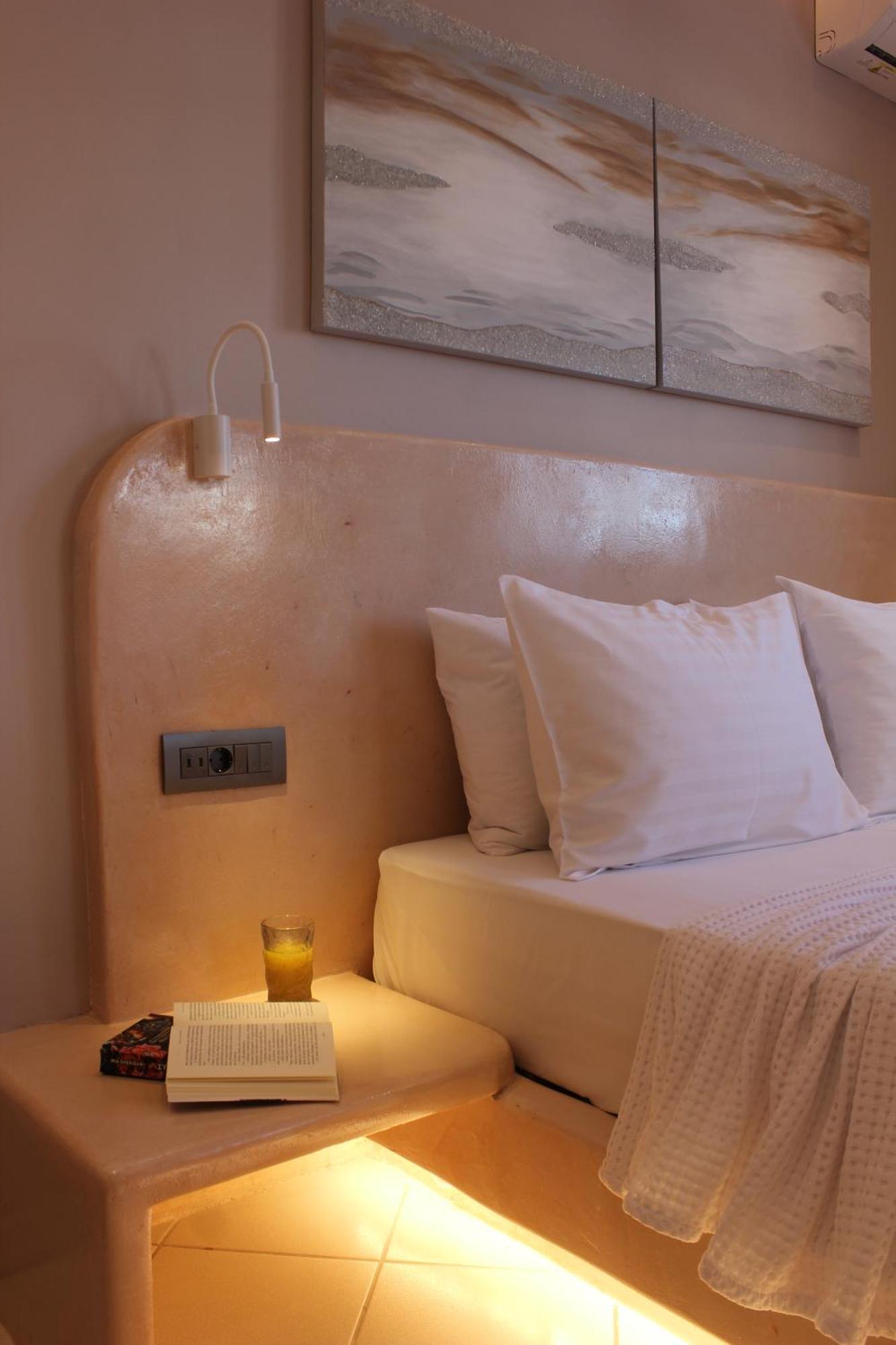 The Rock Luxury Homes Mesaria Buitenkant foto
