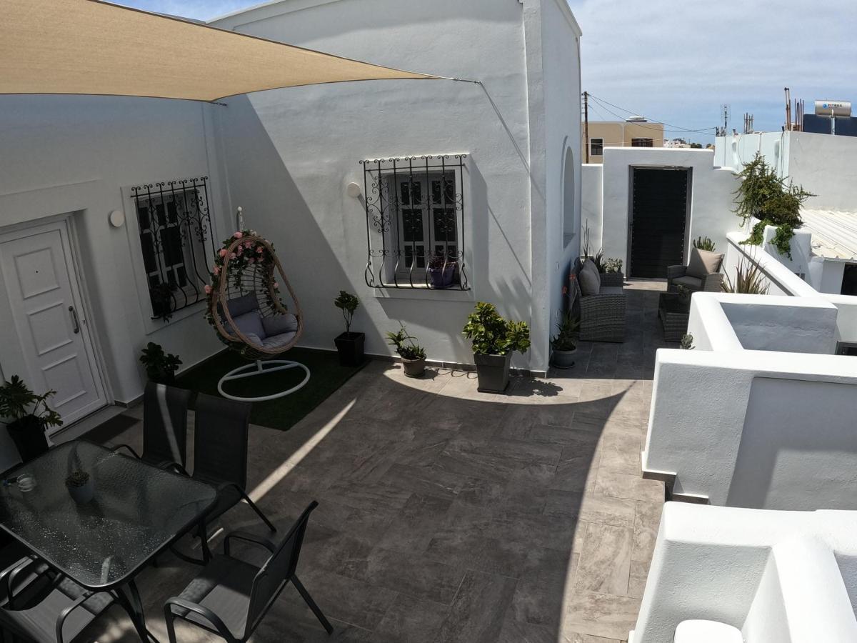 The Rock Luxury Homes Mesaria Buitenkant foto